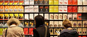 Digitale Werbung für analoge Bücher. Die Verlage gehen mit der Zeit.
