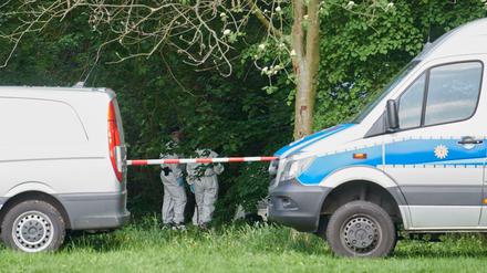 In einem Waldstück im Treptower Park wurde am 19. Mai eine männliche Leiche gefunden.