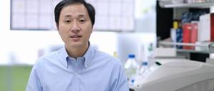 Per Youtube-Video erklärte He Jiankui, Wissenschaftler aus China, Ende November 2018, dass Babys geboren wurden, deren Erbgut er zuvor verändert hatte. 