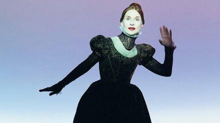 Übermächtige Feinde. Maria Stuart kämpft mit dem Adel von England. Isabelle Huppert kämpft mit viel Text.