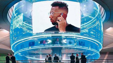 Soccer Alien. Fußballer Jérôme Boateng wird dank „MIB“ auf der Leinwand zum Außerirdischen. 