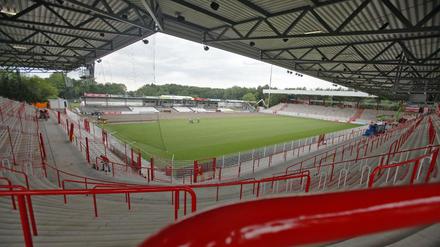 Das Fußball-Stadion "An der Alten Försterei" des 1.FC Union Berlin in Köpenick. 