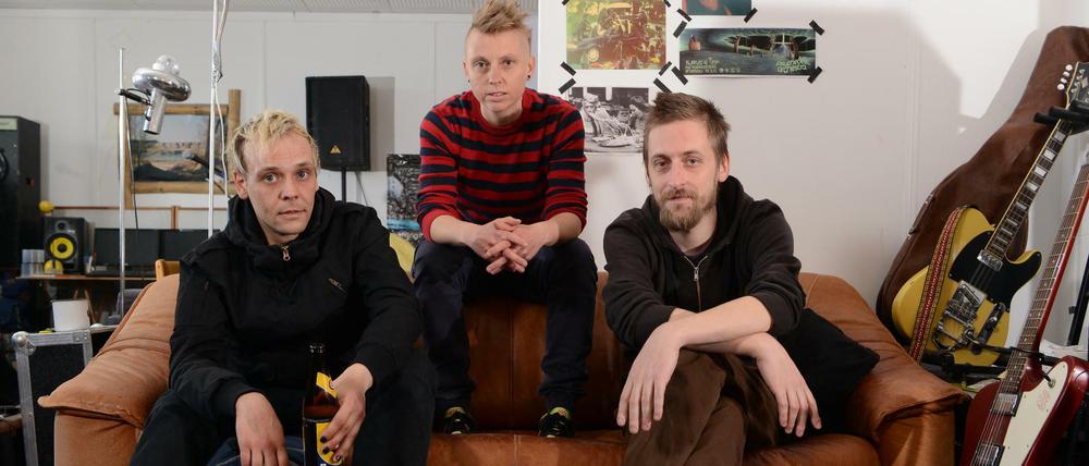 Die Künstler Gregor Easy und Kanye Ost aka KO 24/7 aus Berlin Hohenschönhausens Hip Hop und Rap Band "Ostberlin Androgyn".