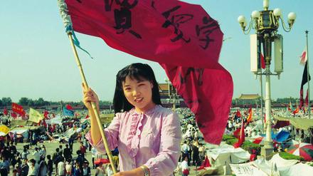 Schüchterne Jeanne d'Arc. Die junge Biologiestudentin Xia schwenkte 1989 die Fahne für mehr Meinungsfreiheit und Demokratie.