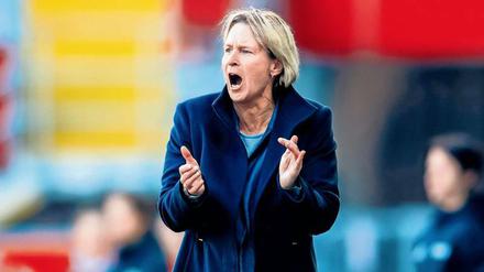 Applaus dafür. Die deutschen Spielerinnen schätzen die verbindliche Art von Trainerin Martina Voss-Tecklenburg.