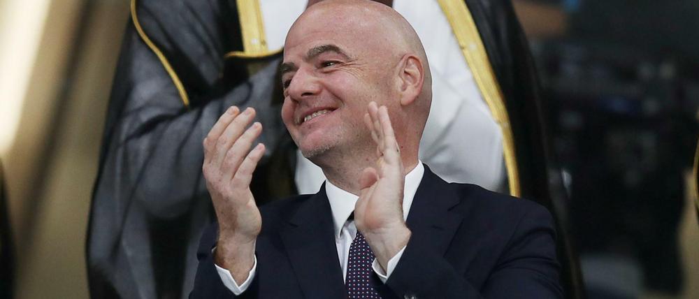 Gianni Infantino bei einem Fußballspiel in Qatar.