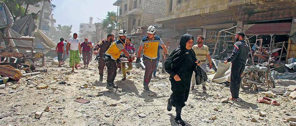 In der Region Idlib sind bei Kämpfen in den vergangenen Wochen 250 Menschen gestorben, Hunderttausende sind auf der Flucht.