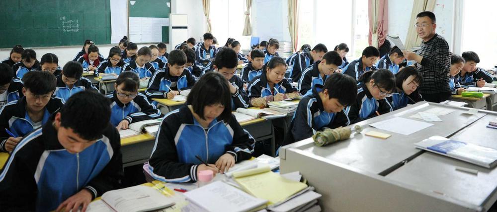 Vor einem Gang in die USA sollten chinesische Studierende Sicherheitsrisiken abwägen, sagt das Bildungsministerium.