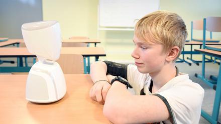 Lucas Raase und sein Avatar.