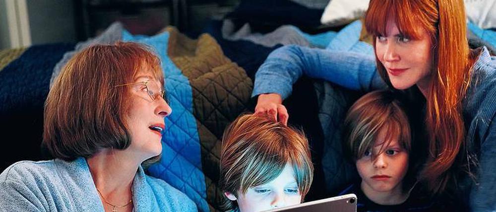 Mörderisch gut. Weil sie den Tod ihres Sohnes nicht verwindet, zieht Mary-Louise (Meryl Streep, links) ins aufgewühlt beschauliche Monterey/Kalifornien. Was verheimlicht die fragile Celeste (Nicole Kidman)? 