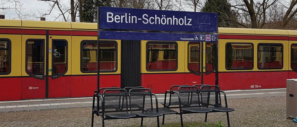 Bitte in Schönholz umsteigen!
