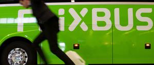 Ein Bus des Unternehmens Flixbus (Archivbild)
