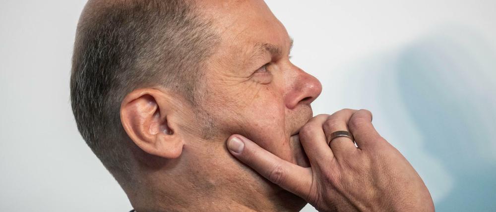 Finanzminister Scholz sieht trotz der desolaten Lage seiner Partei noch Chancen, dass die SPD bei der nächsten Wahl das Kanzleramt erobert.