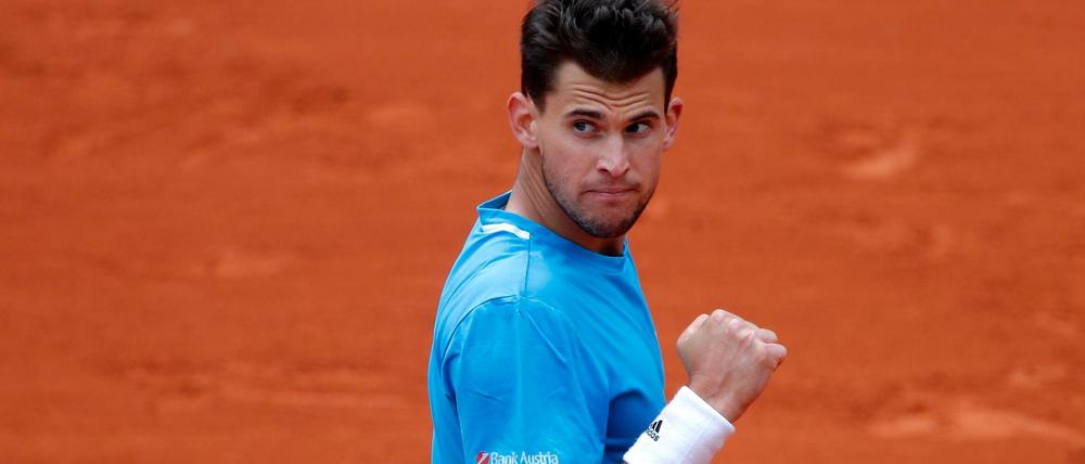 Finale. Der Österreicher Dominic Thiem schlägt Djokovic und fordert Nadal.
