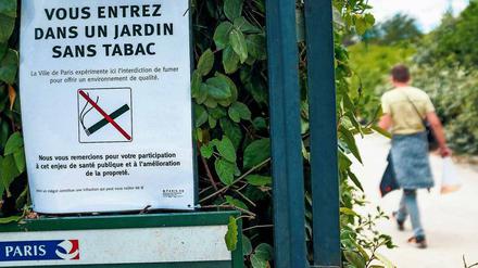 Das Rauchen ist in 52 Parks von Paris künftig verboten. Ab Juli gibt es schmerzhafte Geldstrafen. 