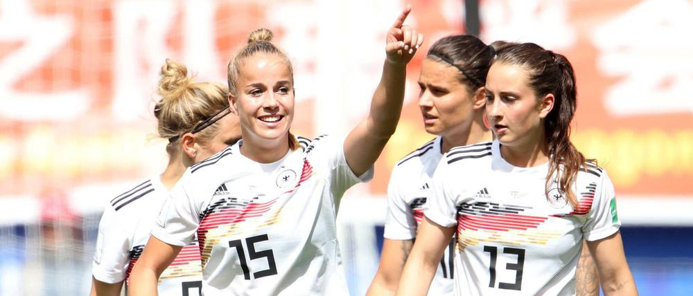 Gewinnerlächeln. Die deutsche Matchwinnerin Giulia Gwinn.