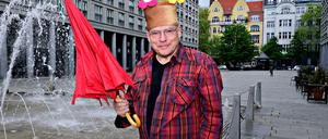 Bekannt unerkannt. Angeblich kann Rosa von Praunheim unbemerkt durch seinen Kiez spazieren. 