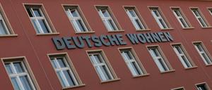 Die börsennotierte "Deutsche Wohnen" wurde von amerikanischen Ratingagenturen herabgestuft.