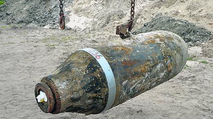 Am Haken. In Oranienburg werden immer wieder Bomben aus dem Zweiten Weltkrieg geborgen. 