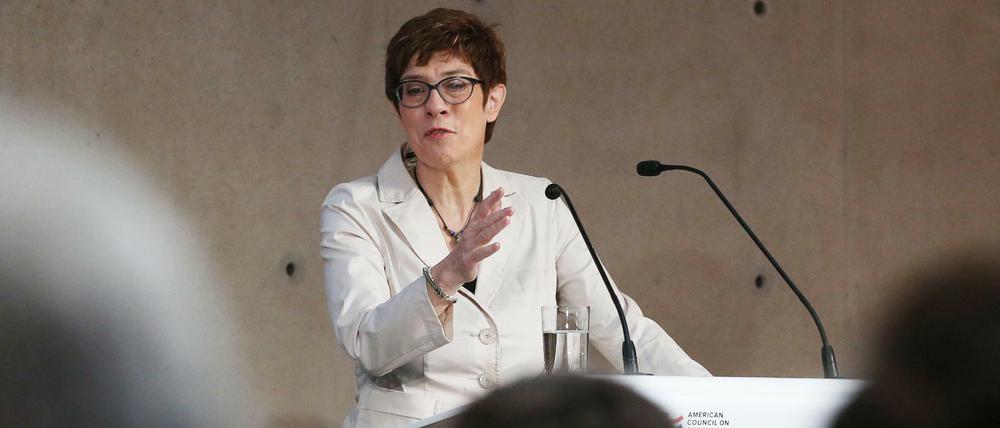 CDU-Vorsitzende Annegret Kramp-Karrenbauer hält eine Rede auf der Deutsch-Amerikanischen Konferenz der Atlantik-Brücke.