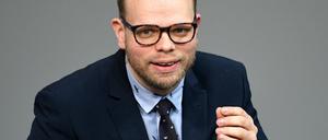 Besuchte noch im Januar gestrandete Flüchtlinge auf der "Sea-Watch 3" - nun wurde er als Rassist diffamiert: SPD-Abgeordneter Helge Lindh.