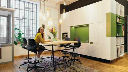 New Work im neuen Look: Moderne und ergonomische Sitzgelegenheiten gehören bei jungen Büros und coworking spaces einfach dazu. 