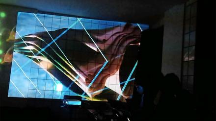 Anne Wodtcke zeigt ihre Installation "folding temporality" im Café Babette, Am Sudhaus 3.