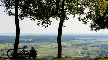 Platz für Radromantik... gibt es draußen genug. Aber was machen, wenn drinnen kein Platz mehr ist im Radkeller.