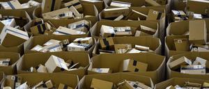 Lieber vernichten als sortieren: Das wirft die Grünen-Politikern Katrin Göring-Eckardt Händlern wie Amazon vor. 
