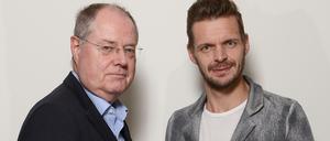Unernster Schlagabtausch. Peer Steinbrück (links) geht wieder mit dem Kabarettisten Florian Schroeder auf Tournee.  