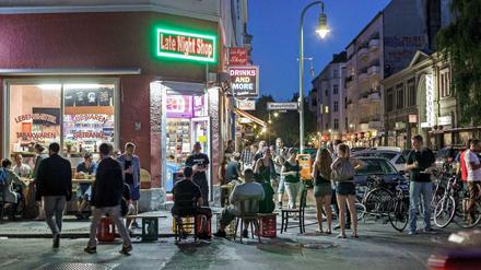 Rettung für Konsumenten. Die Spätis gehören zum Berliner Lebensstil. Aber es gibt Streit um die Sonntagsöffnung.
