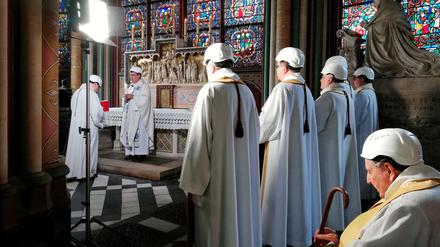 In einer Seitenkapelle fand am Samstagabend der Gottesdienst statt.