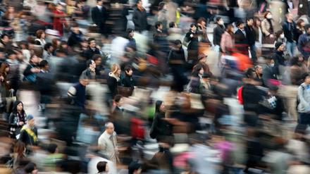 Menschenmassen in Tokio. 2017 waren die UN noch von rund 11,2 Milliarden Menschen 2100 ausgegangen.