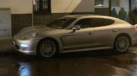 Die Frau wurde in diesem Porsche erschossen.