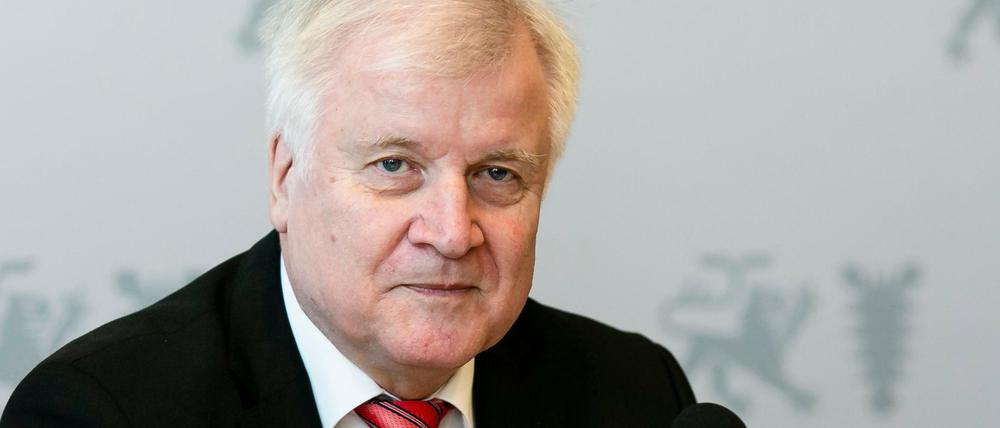Horst Seehofer, Bundesminister für Inneres, Heimat und Bau