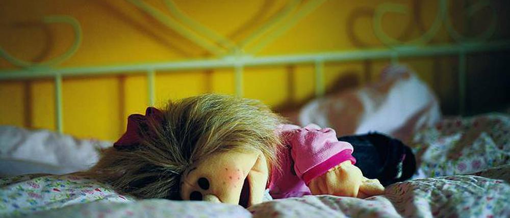 Die Sensibilität gegenüber dem Problem Kindesmisshandlung nimmt offenbar zu: Immer mehr Fälle werden bei der Polizei angezeigt. Experten zufolge passieren die meisten dieser Verbrechen in der Familie.