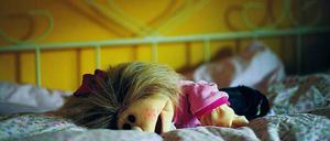 Die Sensibilität gegenüber dem Problem Kindesmisshandlung nimmt offenbar zu: Immer mehr Fälle werden bei der Polizei angezeigt. Experten zufolge passieren die meisten dieser Verbrechen in der Familie.