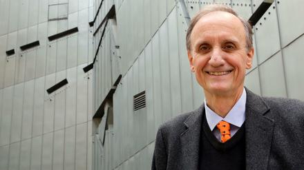 Peter Schäfer, hier vor seinem ehemaligen Arbeitsplatz, dem Jüdischen Museum Berlin.