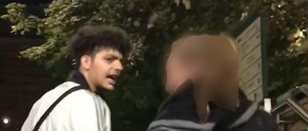 Dieser Mann soll am 14. September 2018 einen damals 34-Jährigen angegriffen und verletzt haben.