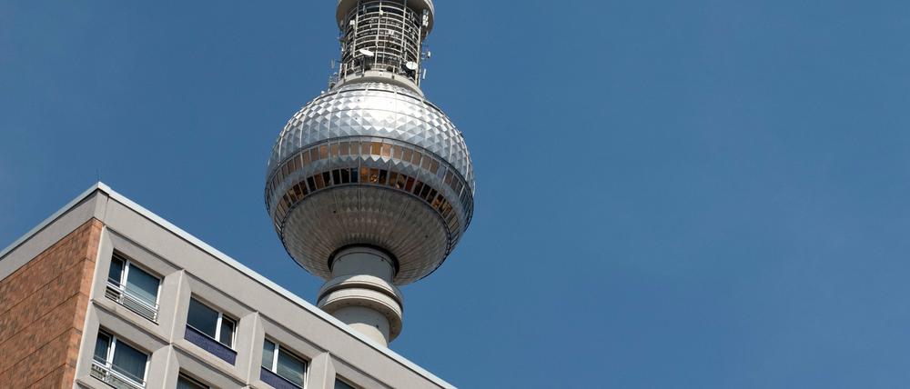 Der Berliner Senat hat sich für den "Mietendeckel" entschieden und somit eine Erhöhung der Mieten verursacht.