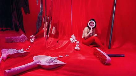 Märchenland. „Mental landscapes“ nennt die schwedische Künstlerin Fanny Ollas ihre Installation, in der man sich vor den fabelartigen Wesen etwas gruseln kann.