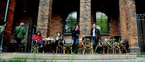 Auch das Friedhofscafé auf dem Friedrichwerderschen Kirchhof in der Bergmannstraße 42 ist am Freitag geöffnet.