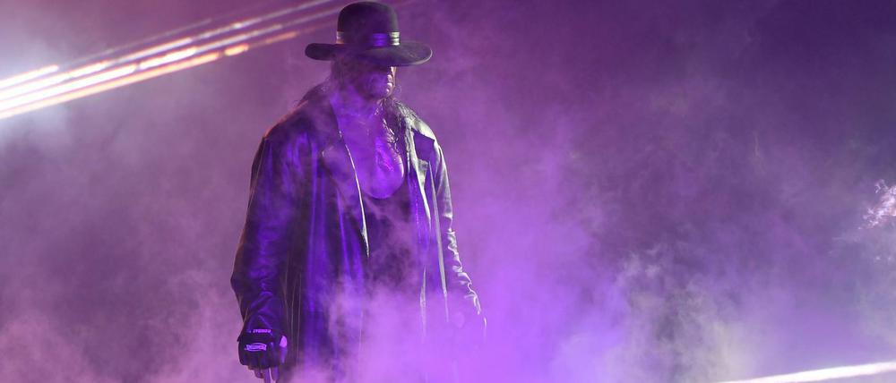 Der "Undertaker" tritt bereits seit Jahrzehnten bei Wrestlingshows auf.
