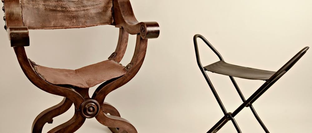 Geschichte und Gegenwart. Der Klappstuhl.