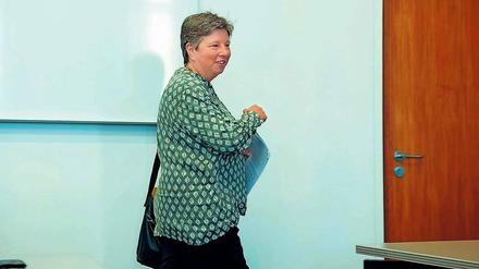 Bei der schwierigen Erarbeitung des Gesetzesentwurfs ist Stadtentwicklungssenatorin Katrin Lompscher (Linke) federführend.