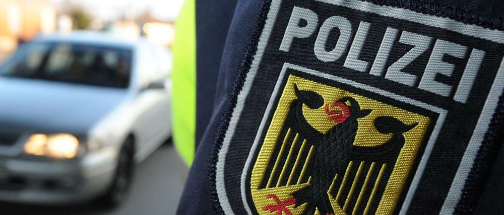 Bundespolizist an einer Grenze (Archivbild) 