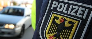 Bundespolizist an einer Grenze (Archivbild) 