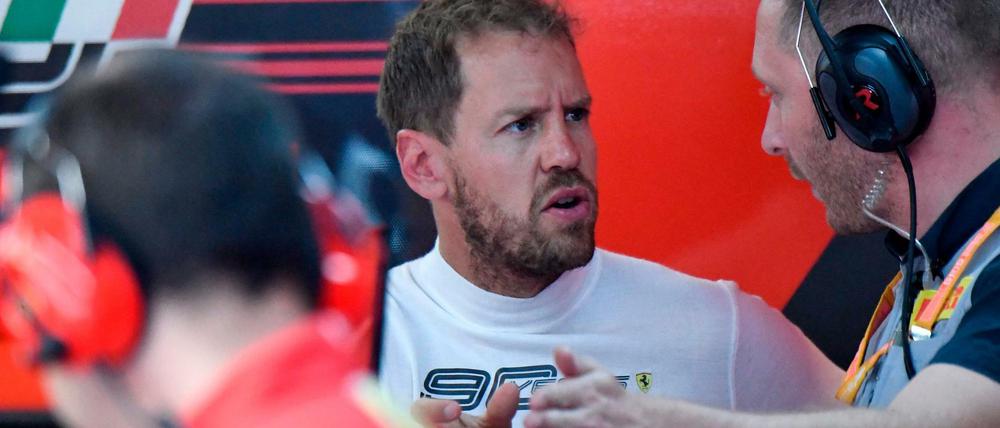 Außer sich. Sebastian Vettel fährt nach der Zeitstrafe in Kanada aus seiner Haut.