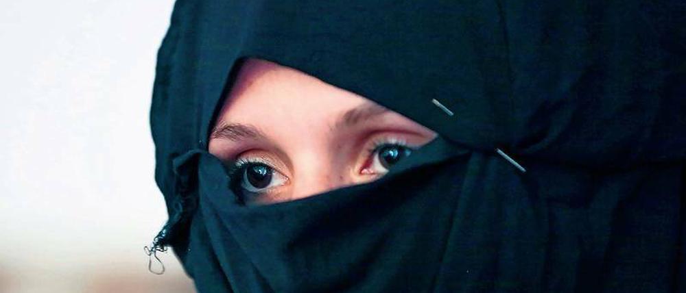 Systematisch unterdrückt: Frauen mussten Frauen überwachen.