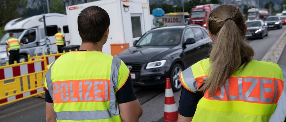 Wissen, wer kommt. Grenzkontrollen in Bayern